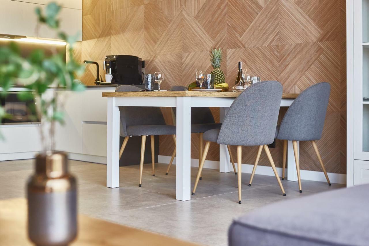 Gagarin Plaza Luxury Sea View Apartments Oldenburg Bagian luar foto